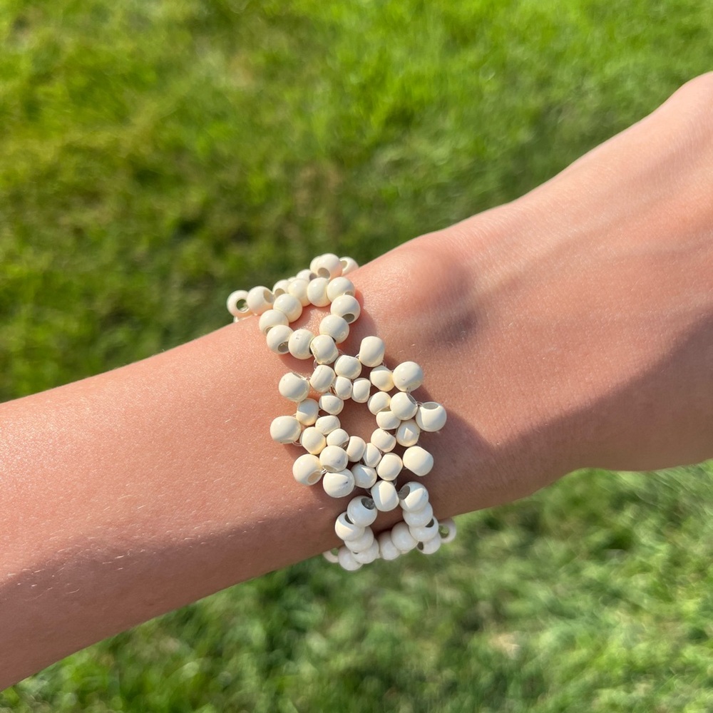 Madewell Cream Beaded Bracelet - 7 inches long